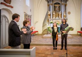 Applaus für Sofia Galeati (Violine) und Fabio Paiano (Orgel), Foto Heiko Preller